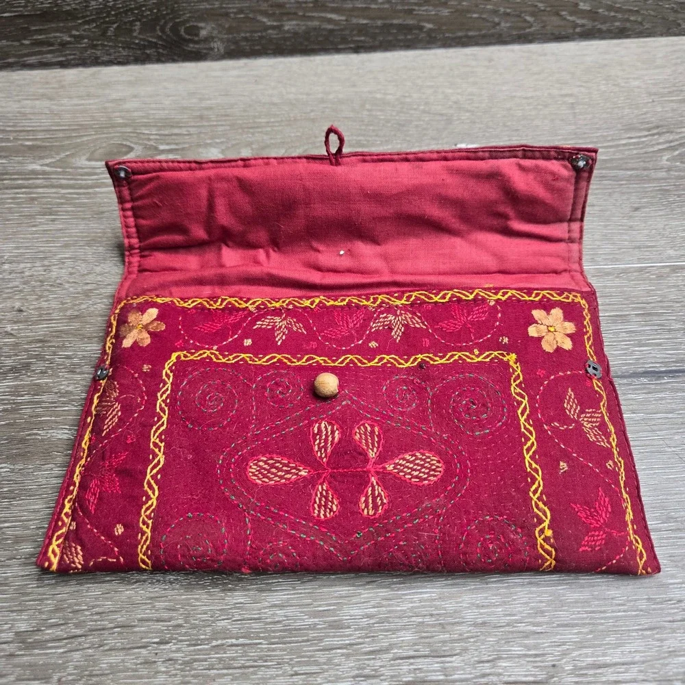 Aarong Bangladesh Hand Embroidered Nakshi Kantha Maroon Fabric Wallet Clutch